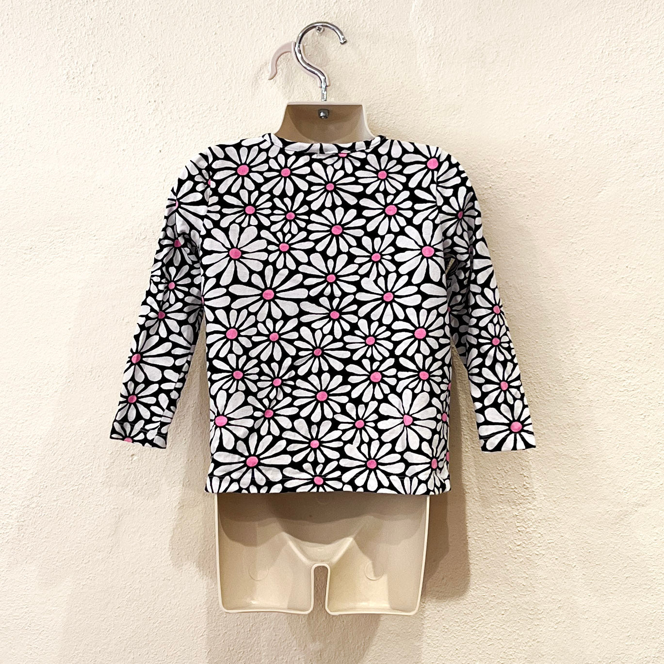 Funky Long Sleeve Top Size 4